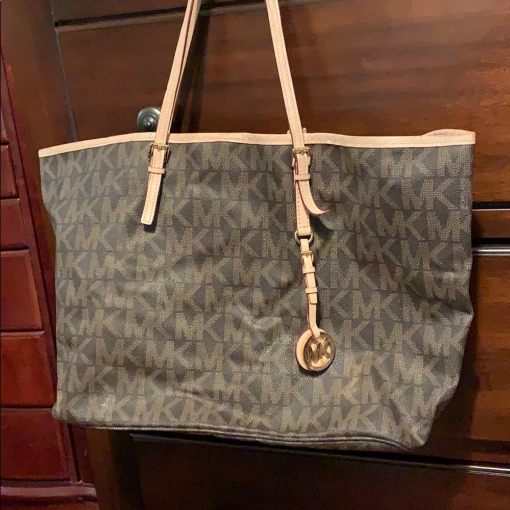 Michael Kors purse